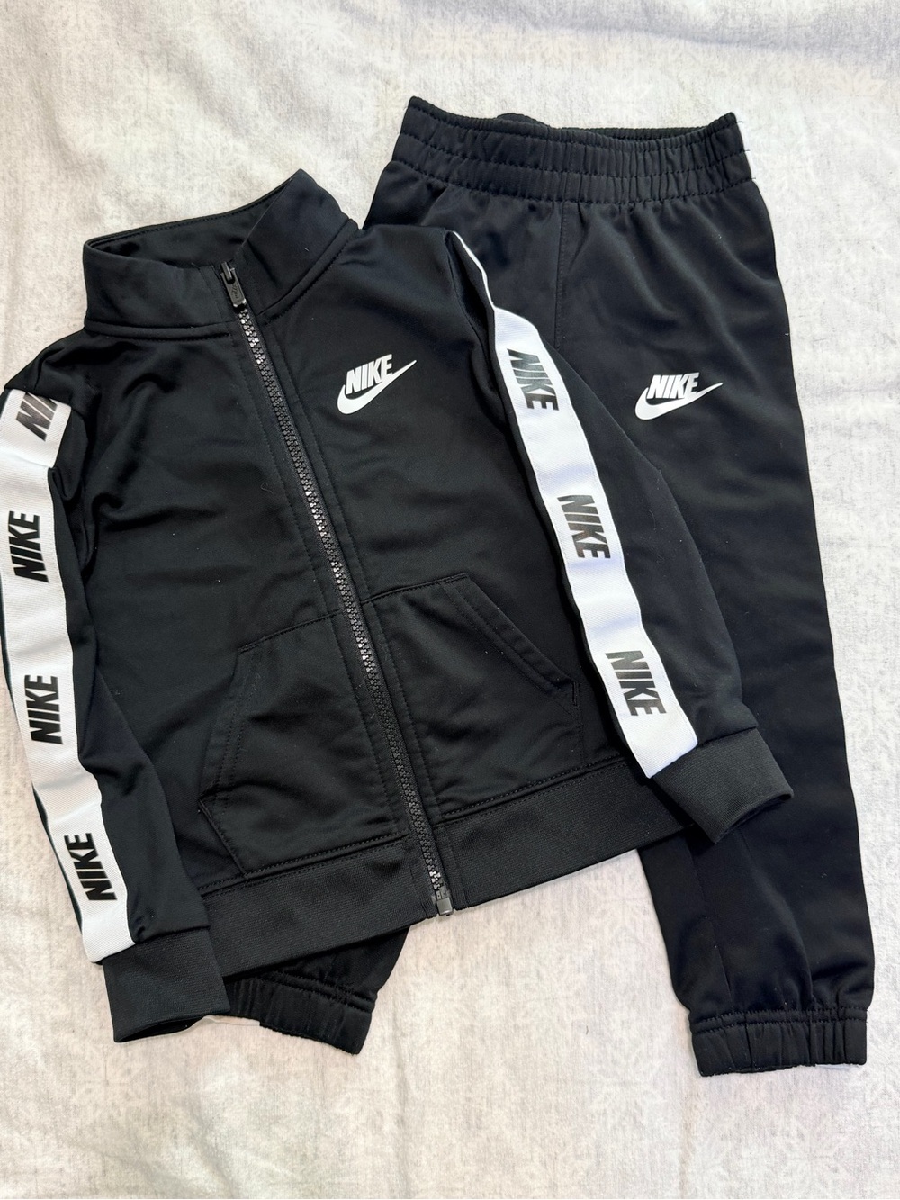 Nike Toddler 3T Black 2 Piece Tricot Tracksuit Jacket Pants Logo Tape Set